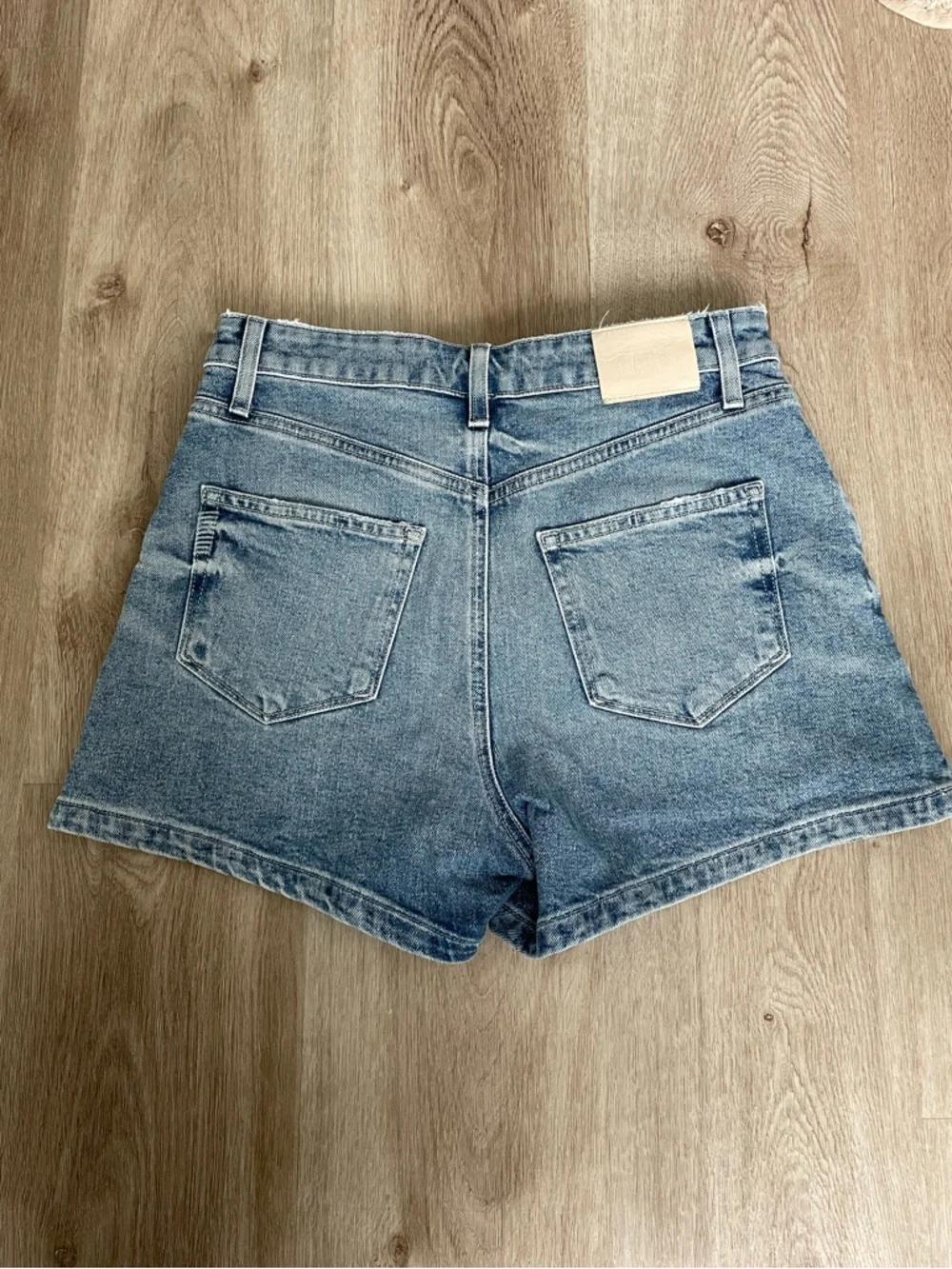 PAIGE Light Blue Vintage Wash Denim Shorts - Picture 5 of 6